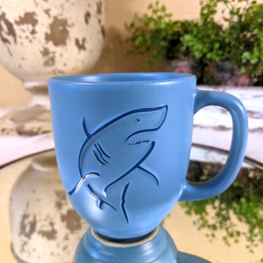 SeaWorld Shark Authentic Blue  18 oz. Coffee/Tea Mug